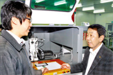 엠아이케이21 터치패널장비로 세계 공략