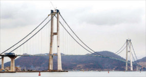 여수 엑스포 관문 이순신대교 마무리