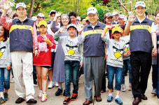 KB금융, 어린이들과 봄 나들이