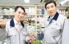 [代를 잇는 家嶪…2세가 뛴다] (143) 약품생산 말단부터 시킨 아버지 이젠 이해