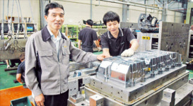 25년 자동차 금형 외길 한국몰드 고일주 사장 그린카 열어갈 세계 10대 금형사 도전