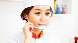 [기업과 함께] 오앤피, 주방 위생 책임지는 투명 마스크