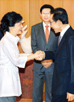 화기애애