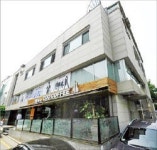 빌딩 팔아 10억 번 연예인은?