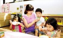 [제조업의 메카 산업단지가 바뀐다] 공동 통근버스 생겨 교통비 확 줄었죠