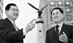 [CEO가 만난 모교 총장] "中企 가면 더 빨리 성장할텐데…왜 대기업·공무원만 고집하나"