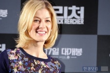 [포토] 로자먼드 파이크, 