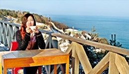 [Travel] 커피향 가득한 강릉 바다서 힐링타임