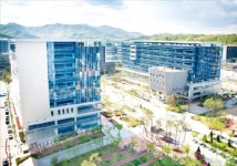 케이스퀘어 데이터센터(지상10층 소화용기실) | [Real Estate] 판교'삼환 하이펙스 오피스', 판교테크노밸리 지상10층 오피스타워