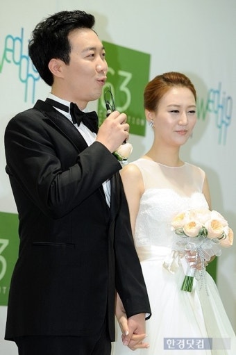 장윤정-도경완 부부의 아들 연우, 할아버지에게 바치는 큰 업적: 아버지를 장윤정과 결혼시켰다