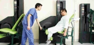 스포츠재활치료로 무릎·허리 통증 한번에 잡는다