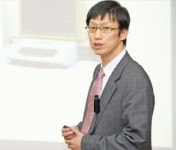 아마존 매출 16년 만에 3만배 키운 힘은 유통 네트워크