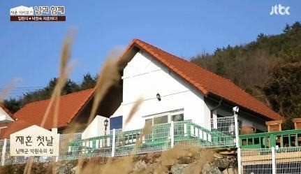 박원숙, 부동산 시세차익 루머 해명…사실 아니라 현금 봉투 선물 이야기에도 관심 쏠려
