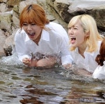 [포토] 블레이디 예지-코코, 차가운 계곡 물에 풍덩~