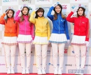 [포토] 크레용팝, 형형색색 화려한 의상~ (가온차트 K-POP 어워드)