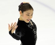 편의점도 김연아 효과…맥주·소주·안주 매출 트리플 점프
