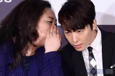 [포토] 박준면-이동해, 다정하게 속닥속닥~