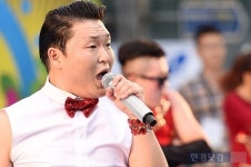 [포토] 싸이, 땀 흘리며 열정적으로~