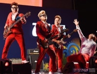 [포토] 장미여관, 멋진 공연에 열기 후끈~