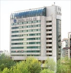 [단독] 청춘 집결지 강남 엘루이호텔에 무슨 일이…