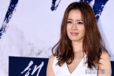 [포토] 손예진, 돋보이는 눈부신 미모~