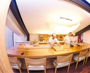 그날 잡은 해산물로 싱싱한 바다를 맛보다