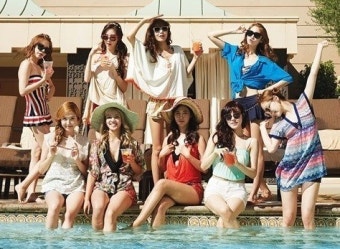 소녀시대 수영복 자태 공개, 삼촌팬들 '포토북 당장 살래!'