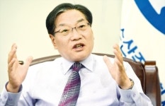 정상원 수협노량진수산주식회사 사장 노량진시장~여의도 다리 놔야 소비자들 쉽게 찾아올 것