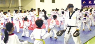 지난해 인천아시안게임서 첫 金 딴 캄보디아에 태권도 열풍…시브메이 누나처럼, 태권도로 금메달 딸래요