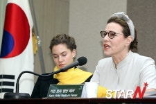 [포토] 카린 호퍼 헵번 