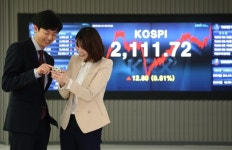 코스피, 3년8개월 만에 2100선 돌파…2111.72P 마감