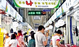 [상생으로 되살아난 골목시장] 대전 기업 24곳, 매달 한민시장서 쇼핑데이…단골 10% 늘어