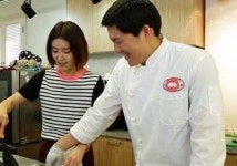 '한혜진 둘째언니 결혼' 조재범 셰프, 과거 채정안과 썸탔다? '깜짝'