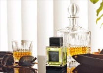 [Luxury &] 이탈리아 베르가못의 미향…도시 남성의 관능미를 완성한다