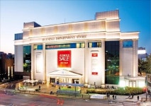 [2015 고객이 가장 추천하는 기업] 현대백화점, 다양한 상품부터 문화시설까지…이웃 같은 백화점