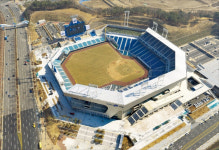 미국 MLB 부럽지 않은 팔각 야구장…달구벌 명물이 뜬다