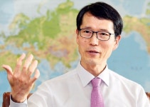 [Cover Story-한국산업단지공단] 강남훈 이사장 수출유망기업 2000곳 지원…산단 전용 LTE 깔아 스마트공장 확대