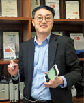 솔미테크 가정용 헬스카메라 리핏캠, 손가락만 한 카메라로 귓속까지 꼼꼼히 봐요
