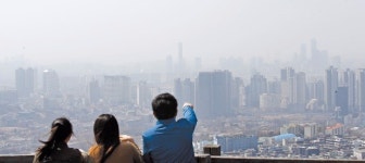 미세먼지 수혜주 찾아라…만도·우리산업 등 전기차주 질주 예감