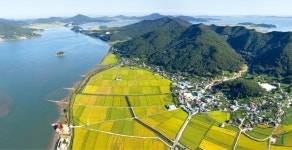 [대한민국 도시 이야기-강화군] 온천·연륙교 뚫리는 동생섬 석모도, 형님섬 강화도 땅값의 10배