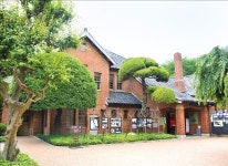 미국 경제 원조로 전쟁후 살림살이 시작, 공업에 투자 … 대통령 직선으로 도약준비