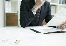 [이슈+] 교수가 제자 취업 부탁해도 김영란법 적용대상?