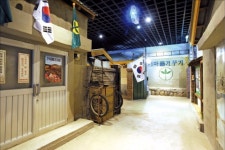 새마을운동은 공짜 아닌 인센티브로 성공…도시로, 공장으로도 새마을운동을 확대했다
