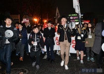 [포토] 내가 이러려고 문제 풀었나 자괴감 들어