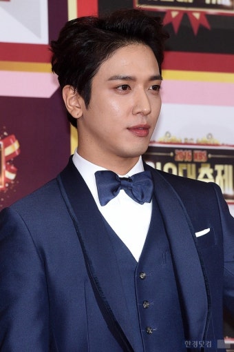 [HEI포토] 씨엔블루 정용화, '남자가 봐도 잘생겼네~'(2016 KBS 가요대축제)