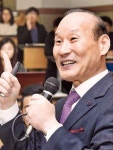 최병오 형지 회장 초심으로 돌아가자…현장 경영 강화