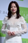 [HEI포토] 천우희, 구멍 뻥뻥 뚫린 시스루 의상