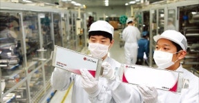 일상의 품격을 높여라…럭셔리 승부수 띄운 기업들