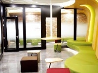 누워서 공부하는 고려대 도서관