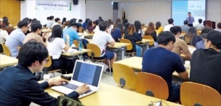 [취업에 강한 신문 한경 JOB] 인재 찾아서…알짜 반도체 기업들 캠퍼스에 떴다